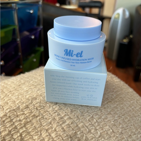 Mi-el Hydrating Mask - Picture 5 of 7